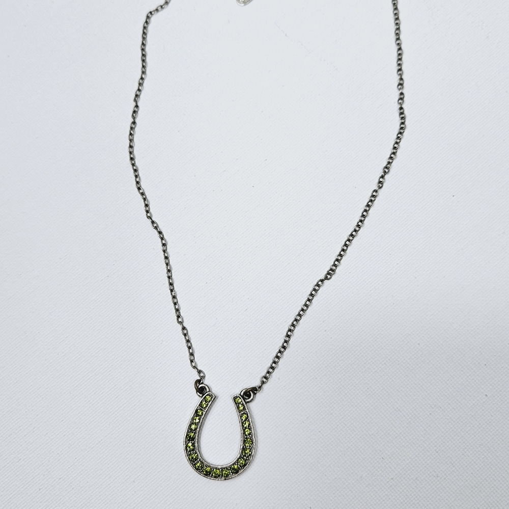 Tommassini Horseshoe gem stone necklace Bohemian cottagecore